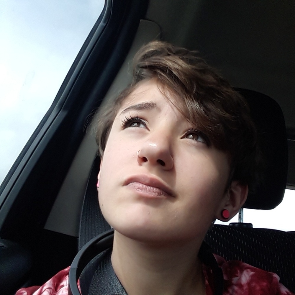 Meet your Posher, Emaleigh